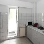 Holidays Host Splaiul Unirii Бухарест